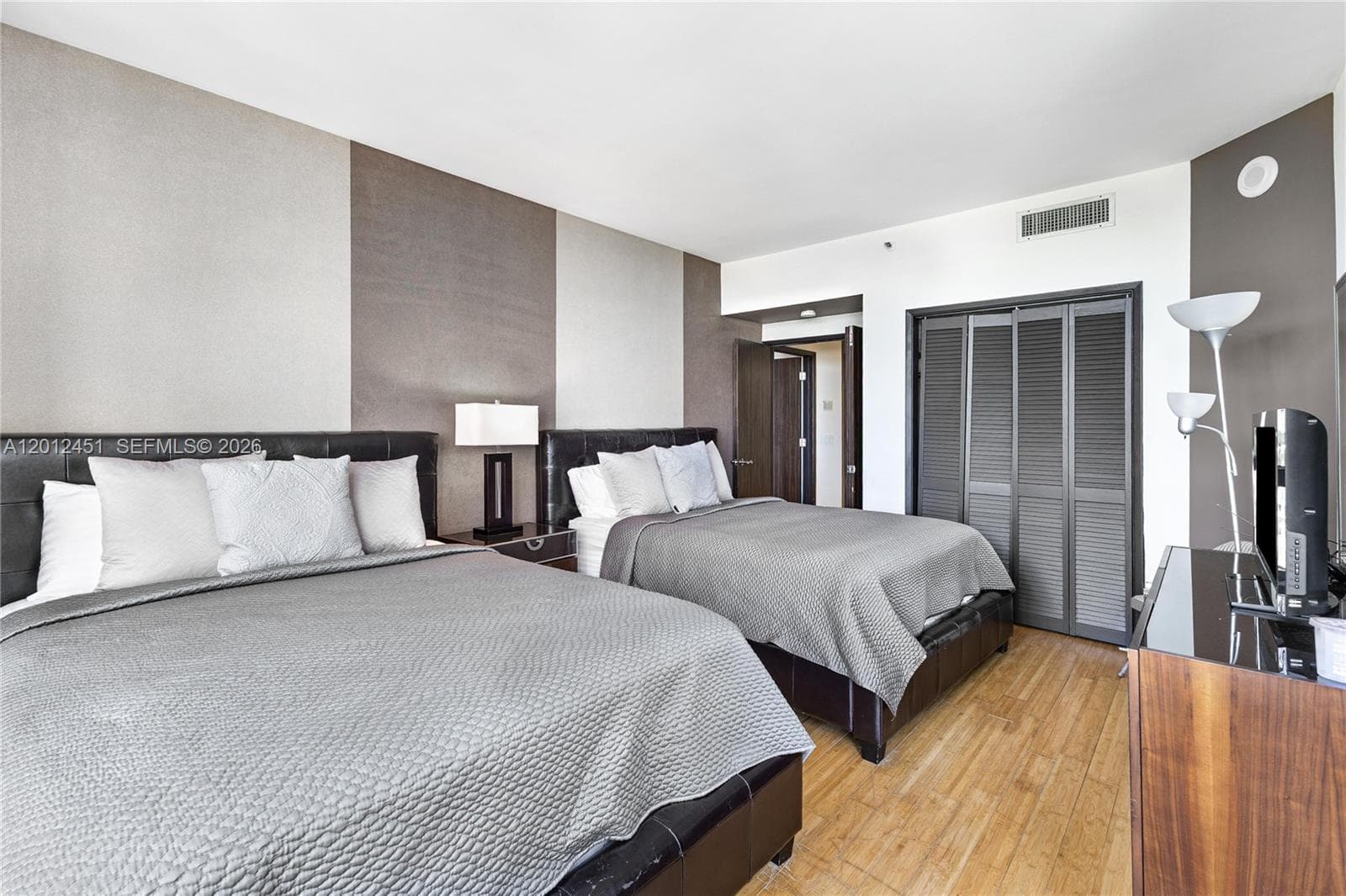 1440 Ocean Blvd 5D photo 13