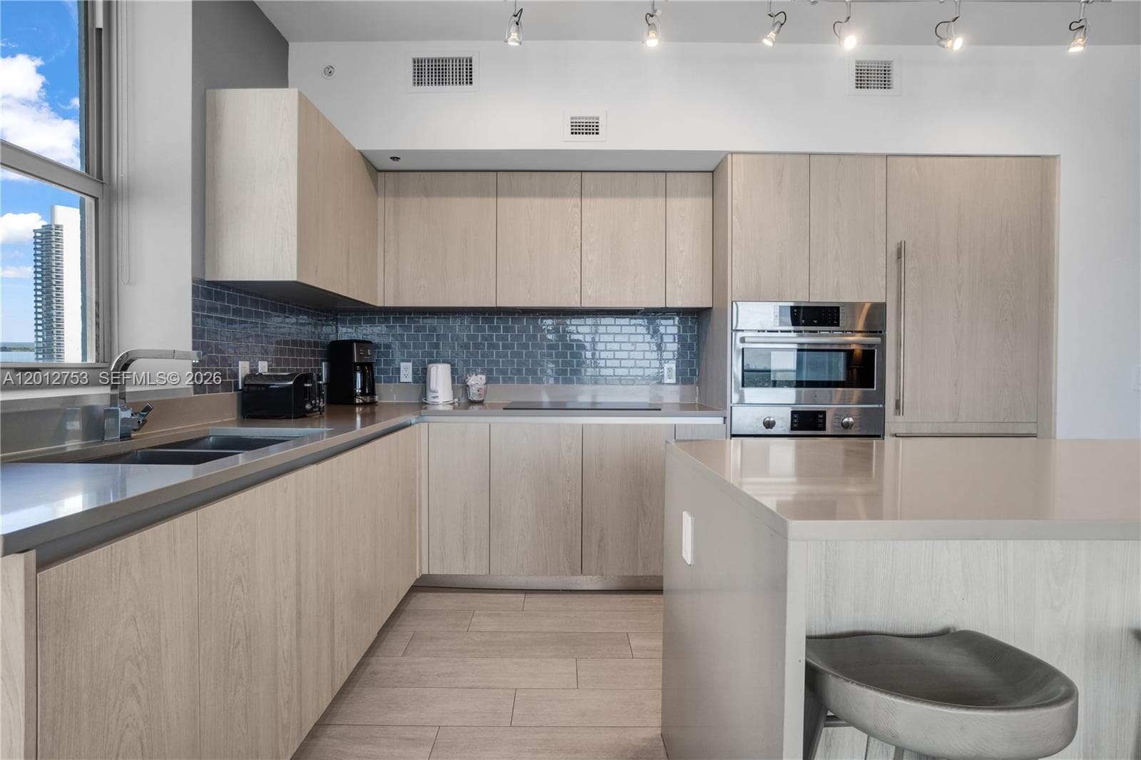 4010 S Ocean Dr R1801 photo 11