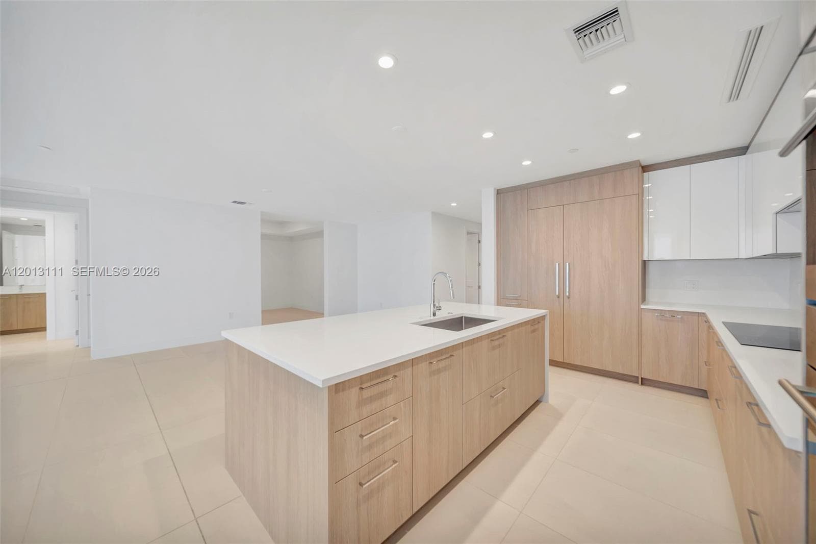 153 N Seabreeze Blvd 801 photo 13