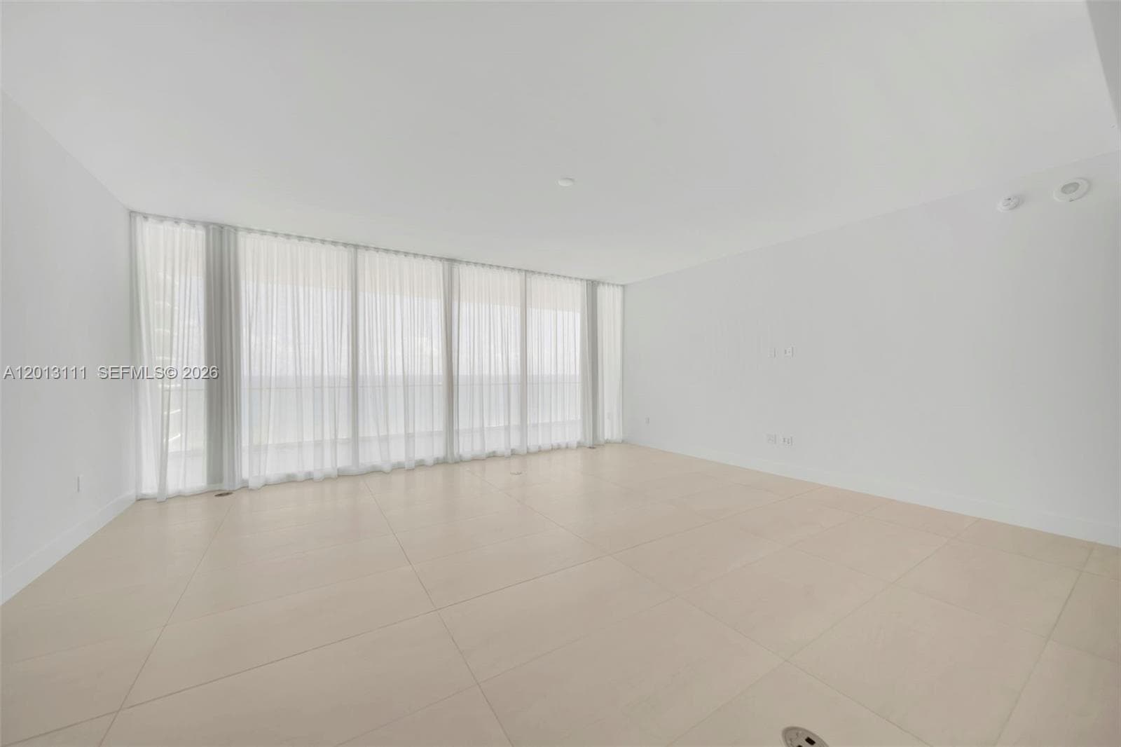 153 N Seabreeze Blvd 801 photo 12