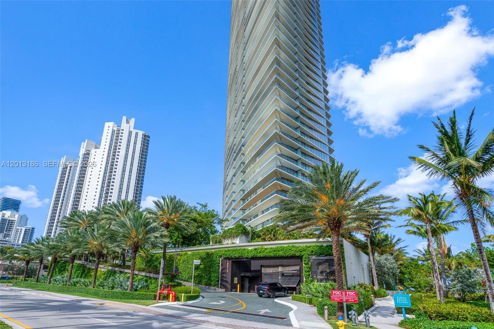18975 Collins Ave 3605 photo 1