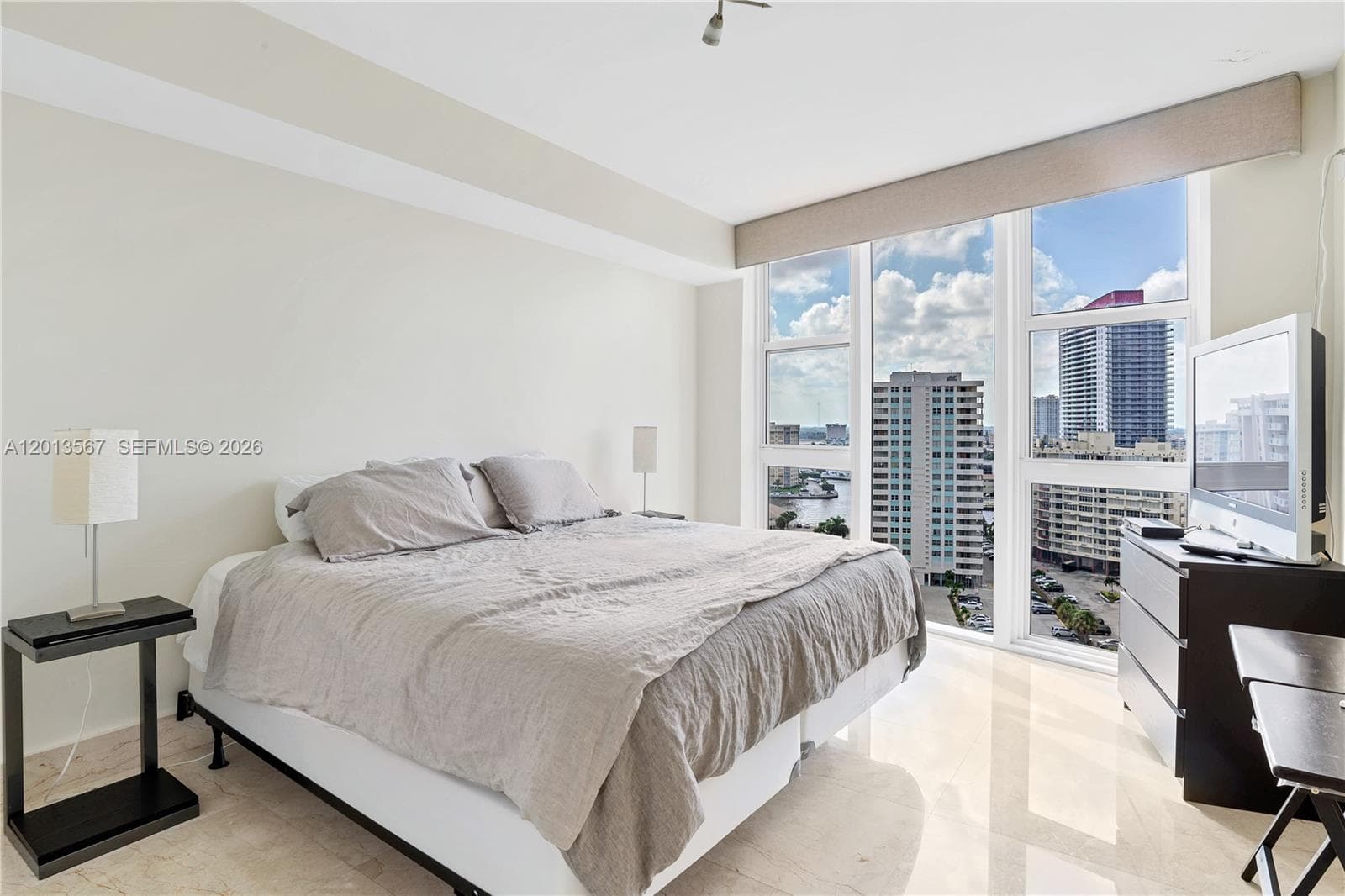 1850 S Ocean Dr 1410 photo 24