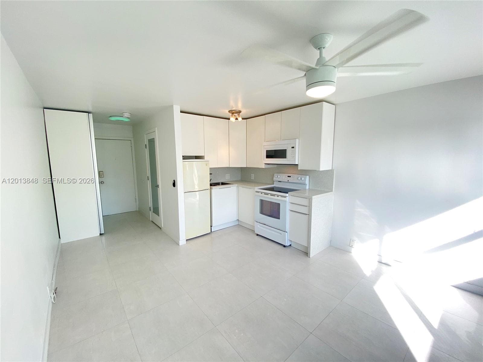 6484 Indian Creek Dr 205 photo 7