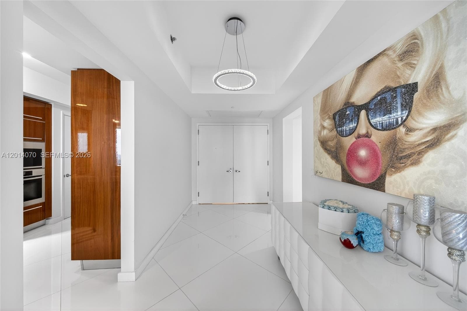 2711 Ocean Dr 1901 photo 7