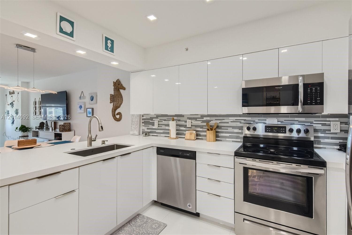 2501 S Ocean Dr 1103 photo 1