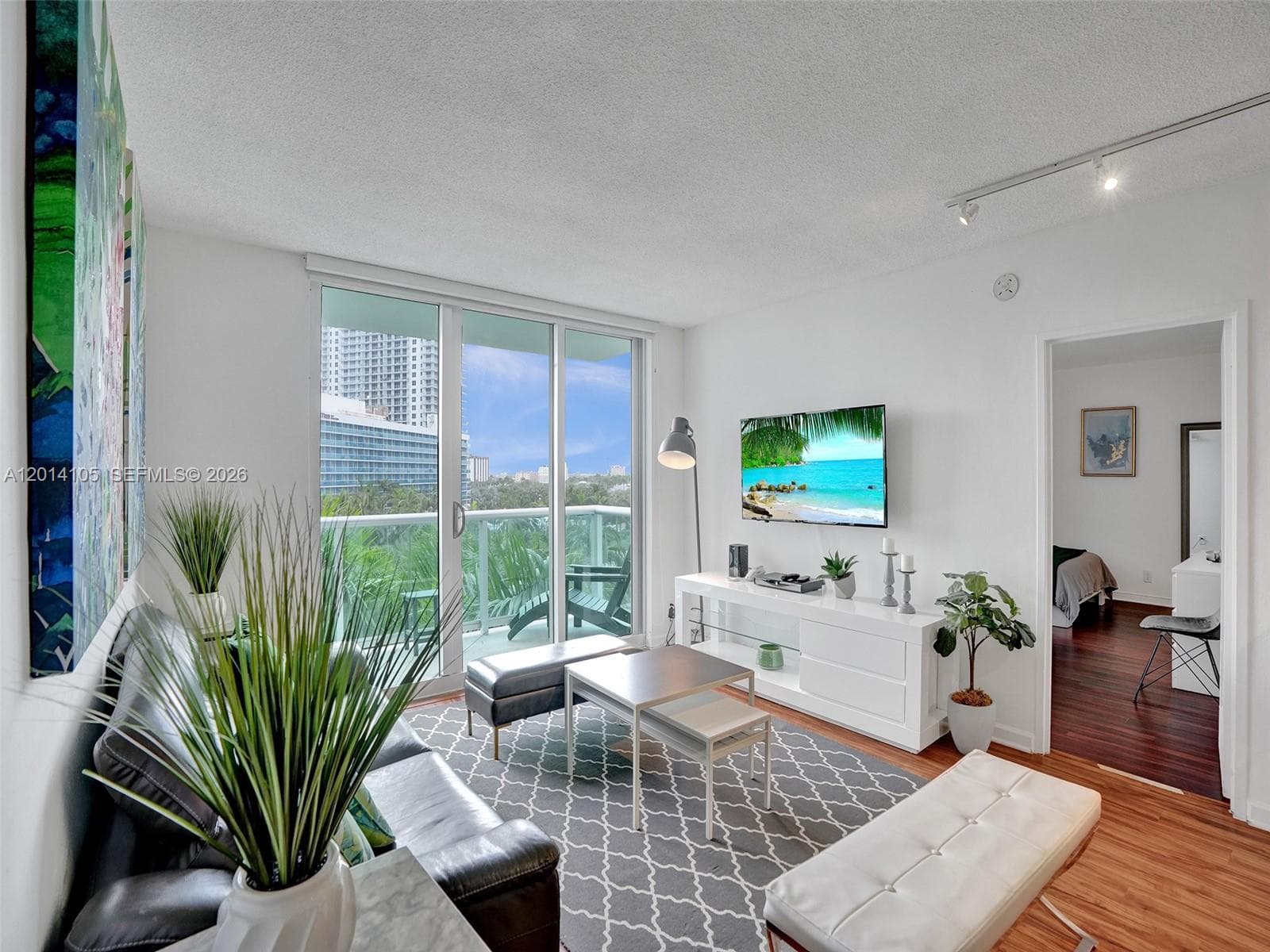 3901 Ocean Dr 6V photo 6