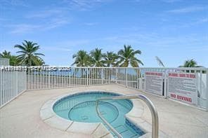 5401 Collins Ave 932 photo 20