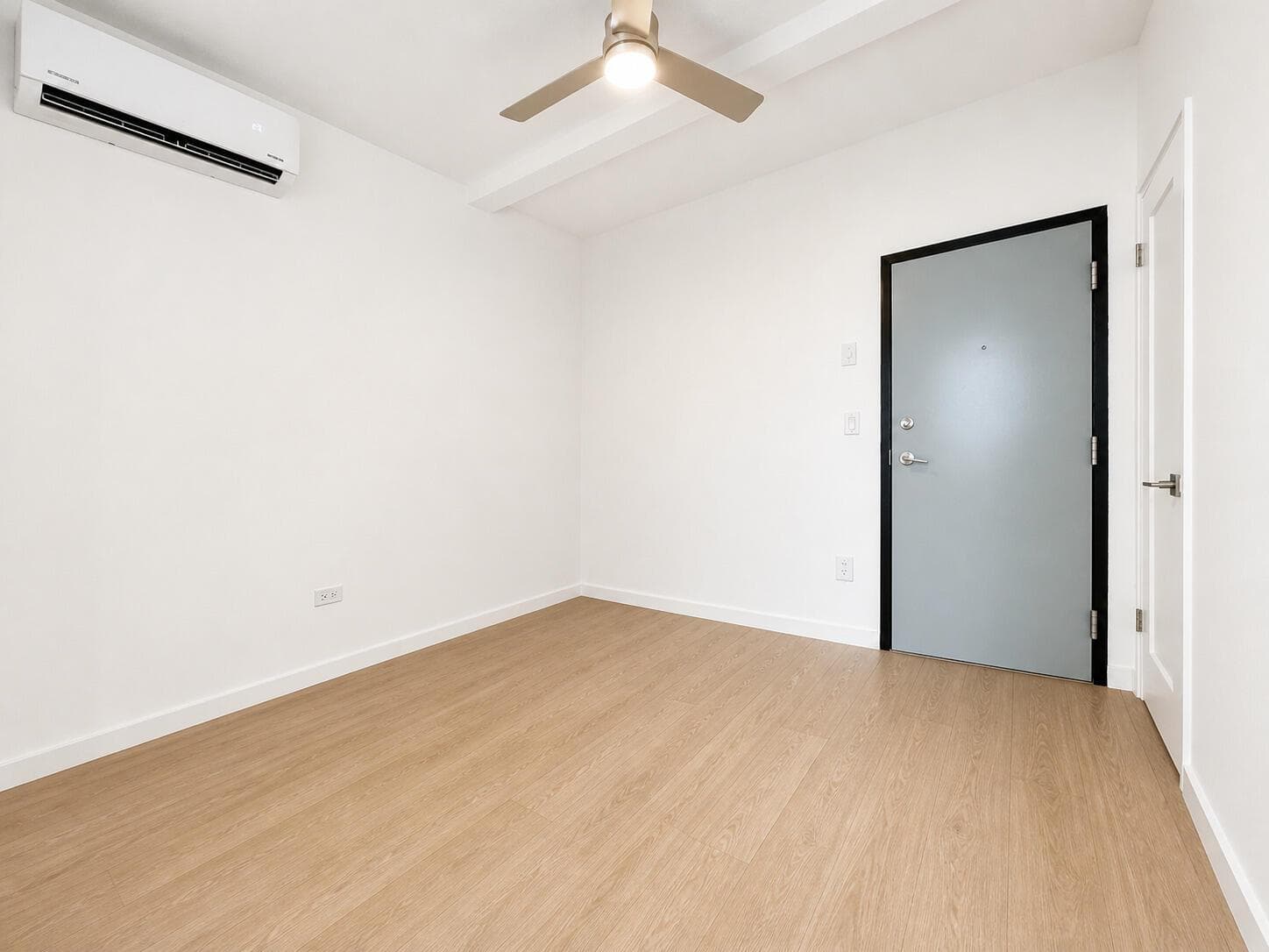 901 Collins Avenue 209 photo 6