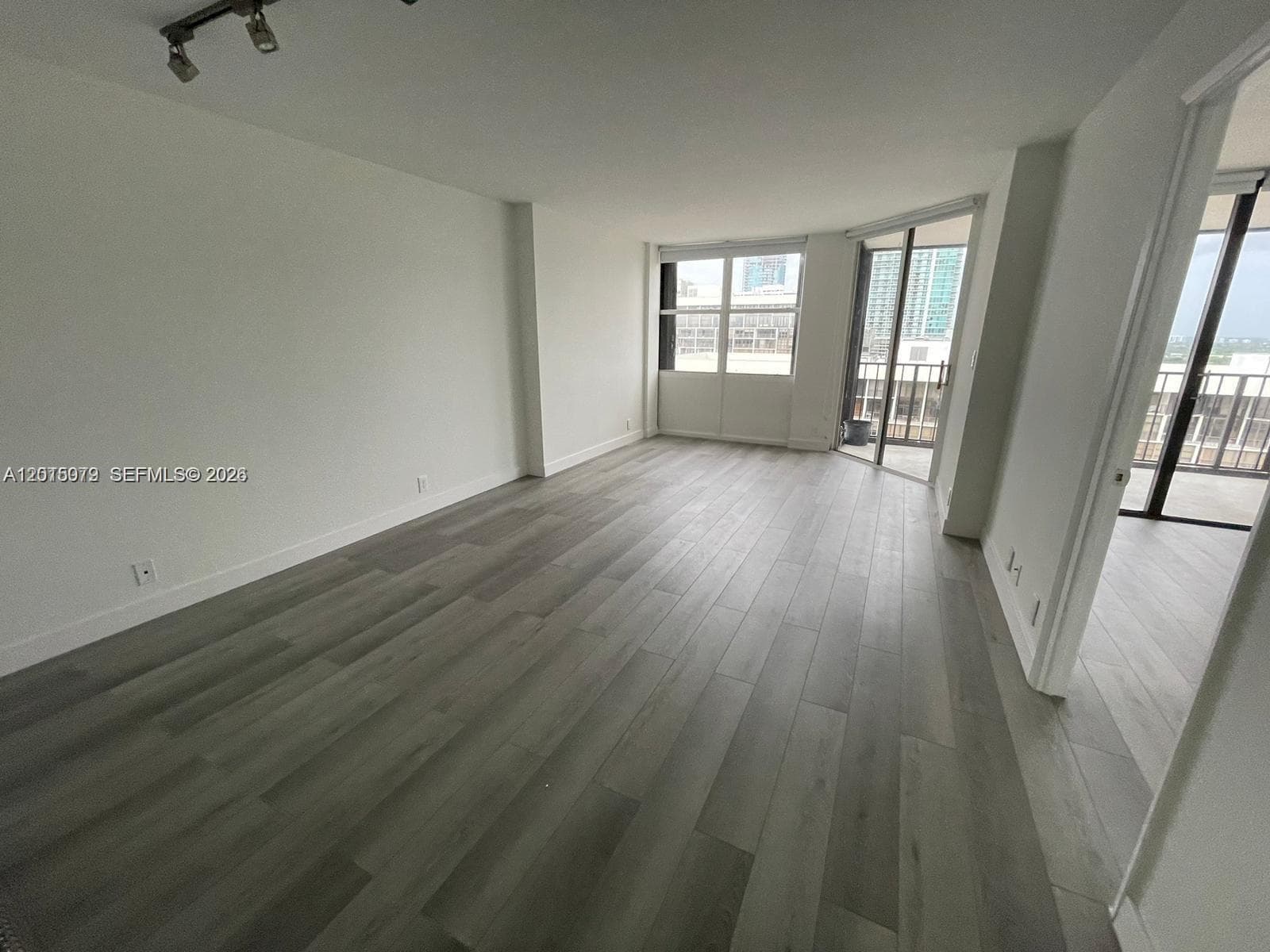 1901 Brickell Ave B2104 photo 1