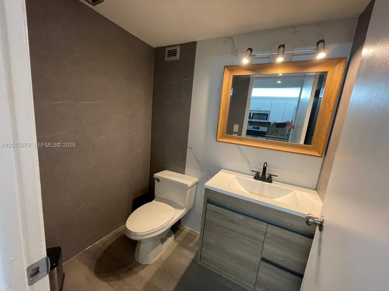 1901 Brickell Ave B2104 photo 5