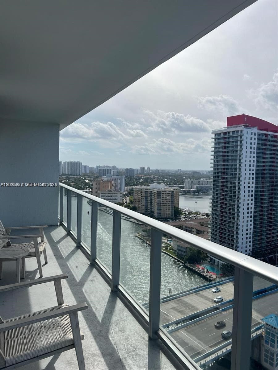 4010 S Ocean Dr R2004 photo 19