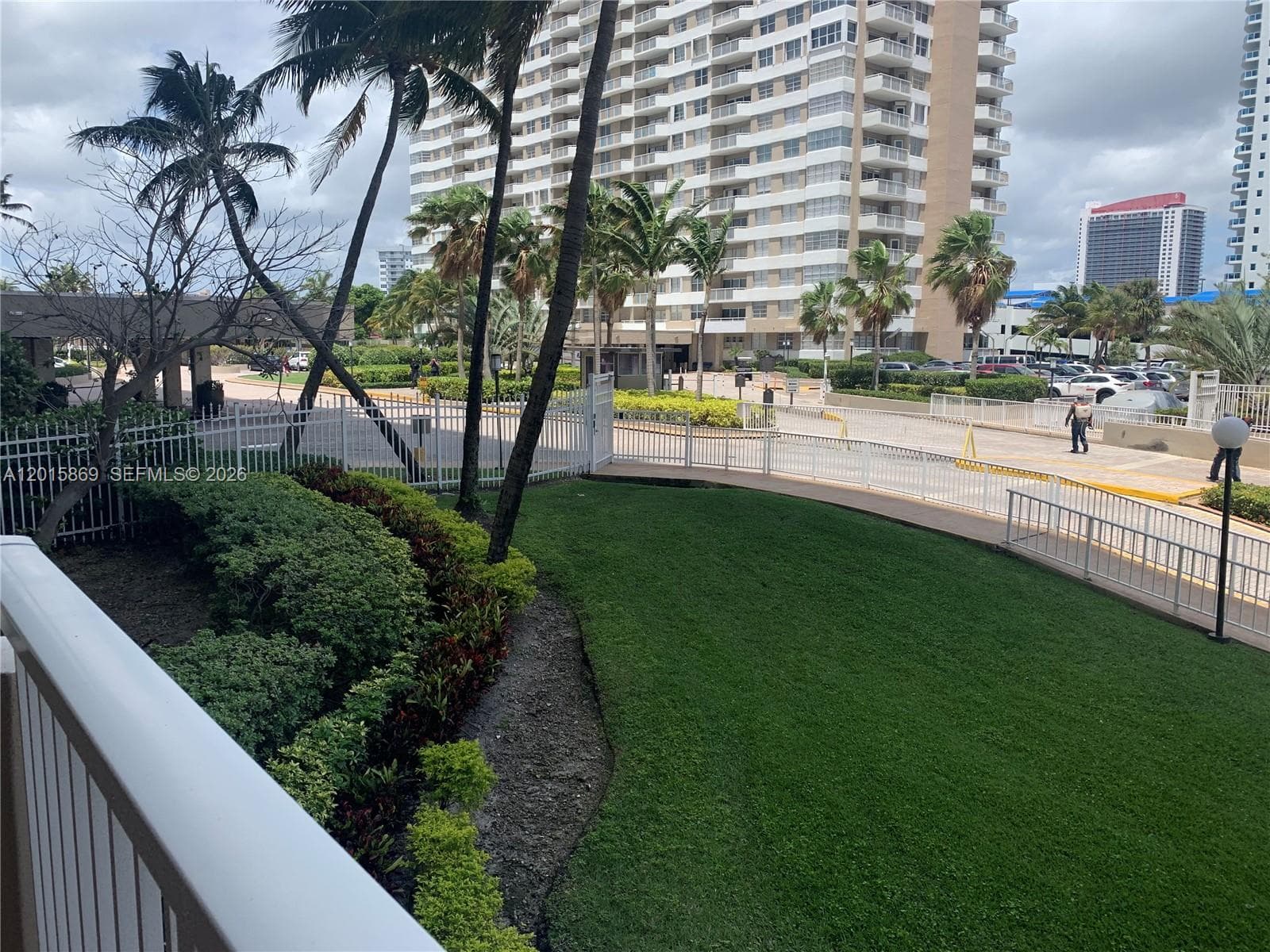 1985 S Ocean Dr MZM photo 16