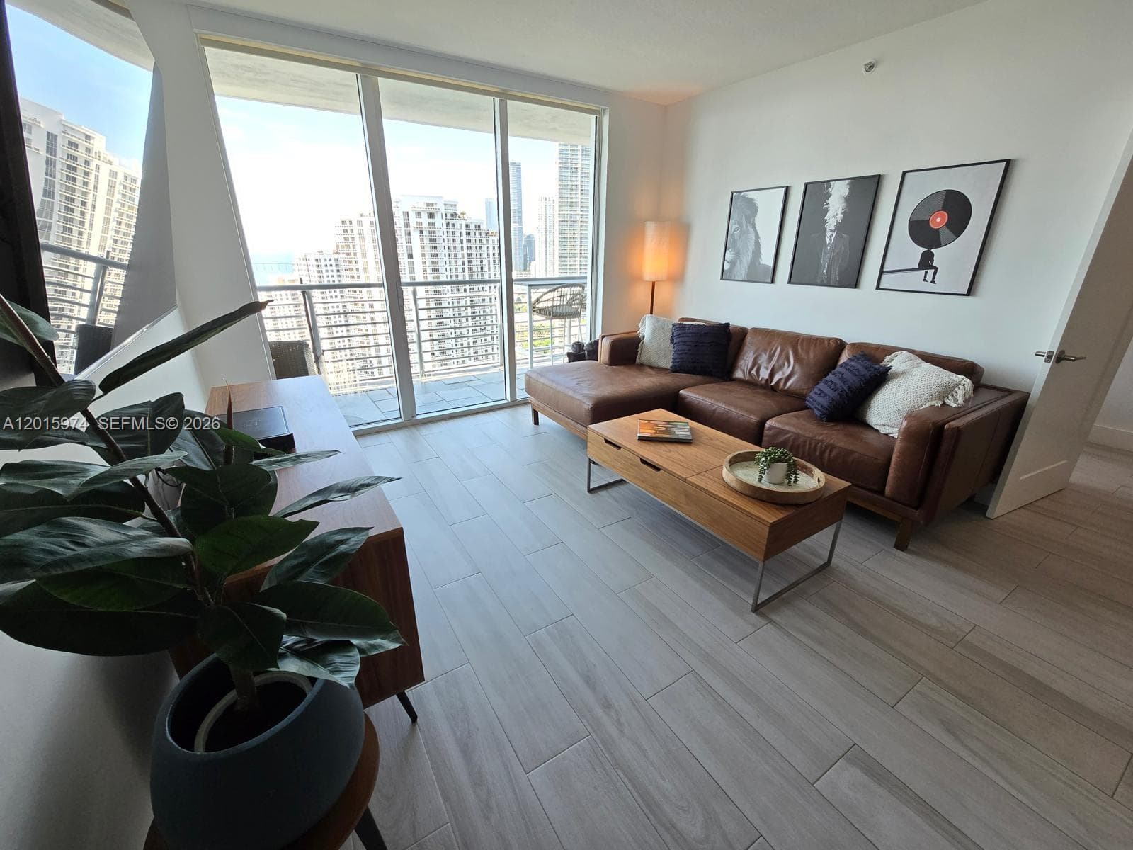325 S Biscayne Blvd 3719 photo 21