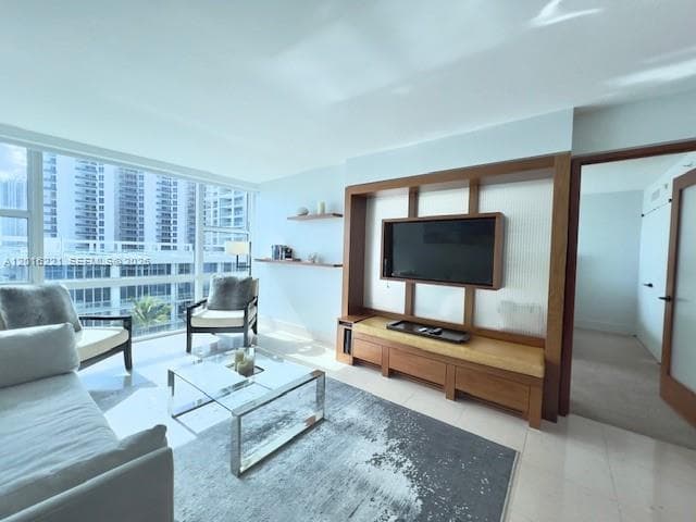 6801 Collins Ave 718 (deed 707) photo 9
