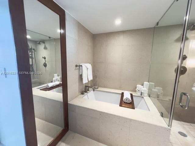 6801 Collins Ave 718 (deed 707) photo 18