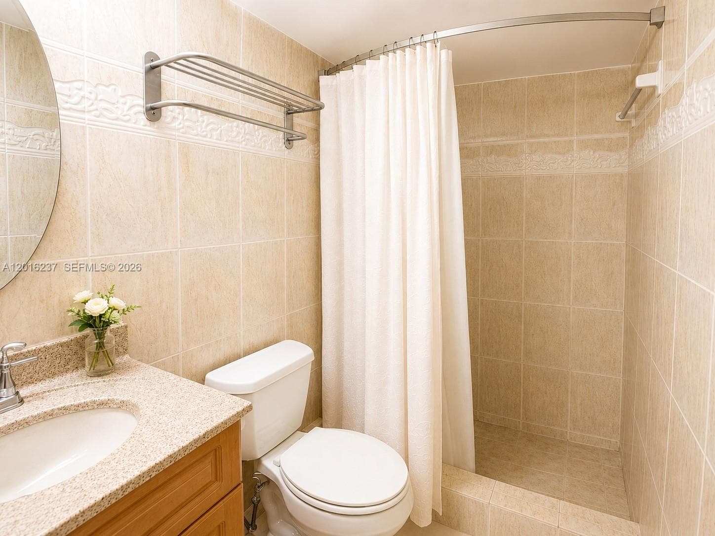 19201 Collins Ave 707 photo 12