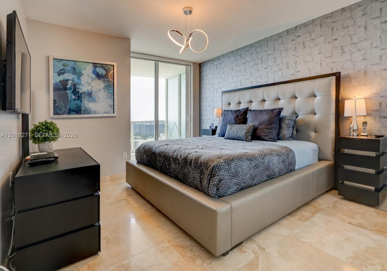 1830 S Ocean Dr 4903 photo 9
