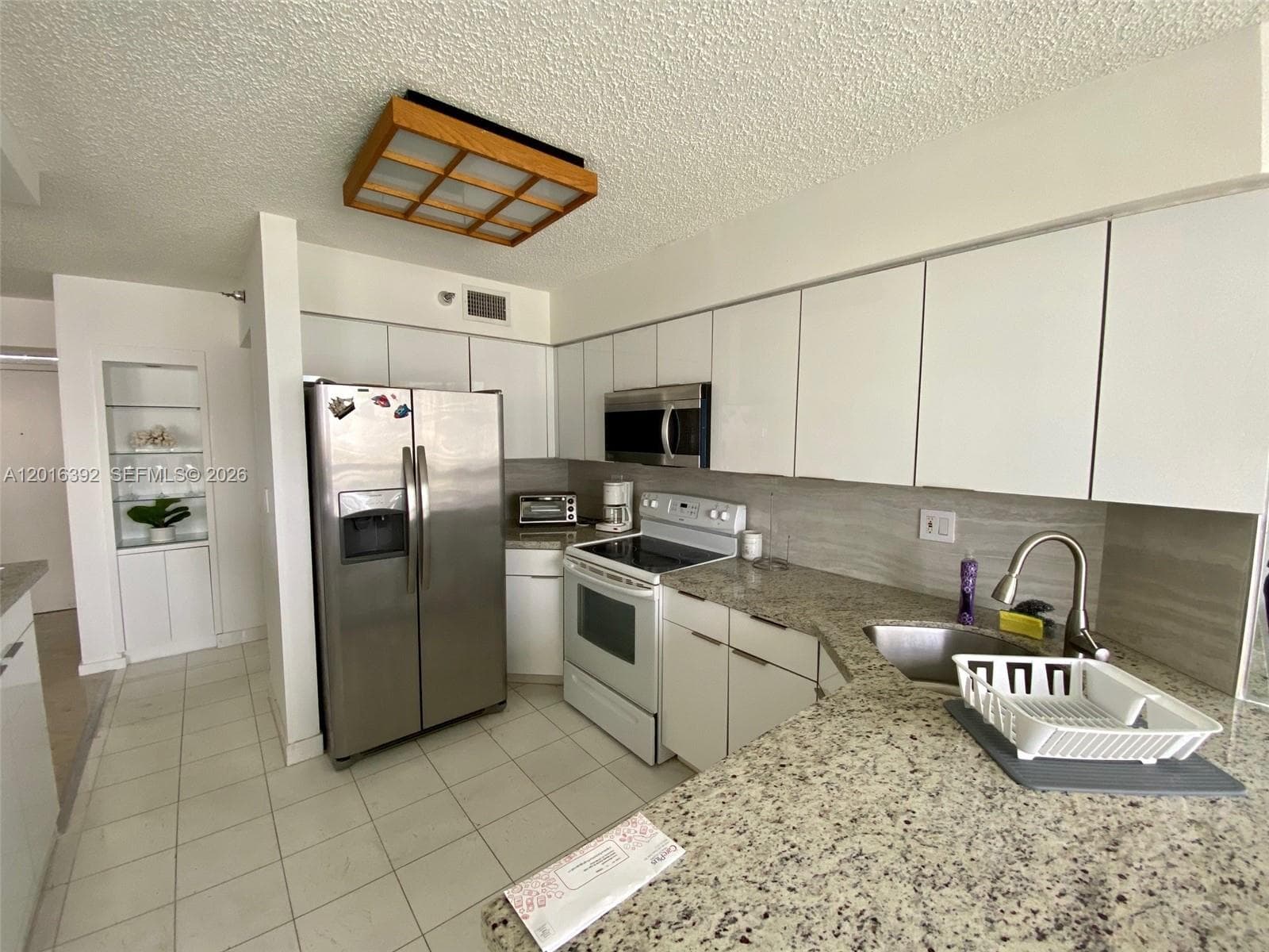19101 NE 36th Ct 1102 photo 11