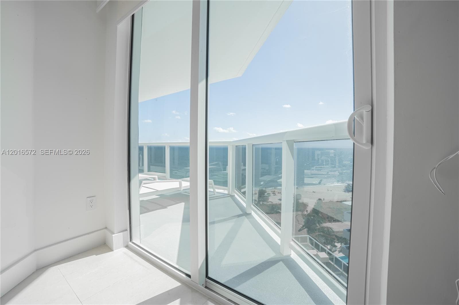 6301 Collins Ave 1102 photo 25