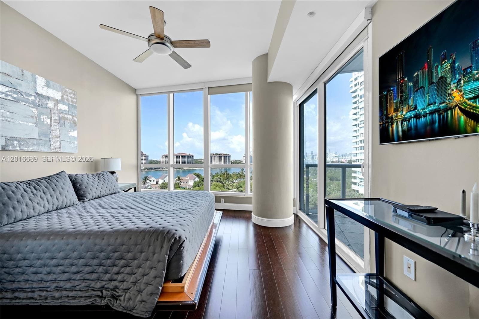 100 S Pointe Dr 801 photo 6
