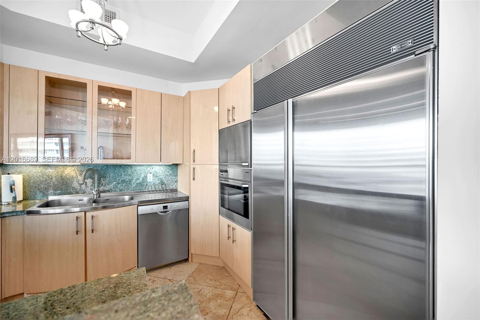 100 S Pointe Dr 801 photo 24
