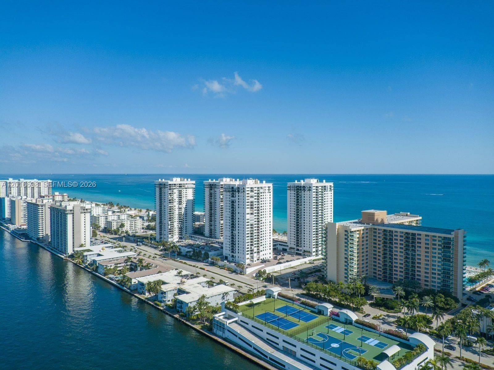 2501 S Ocean Dr PH6 photo 3