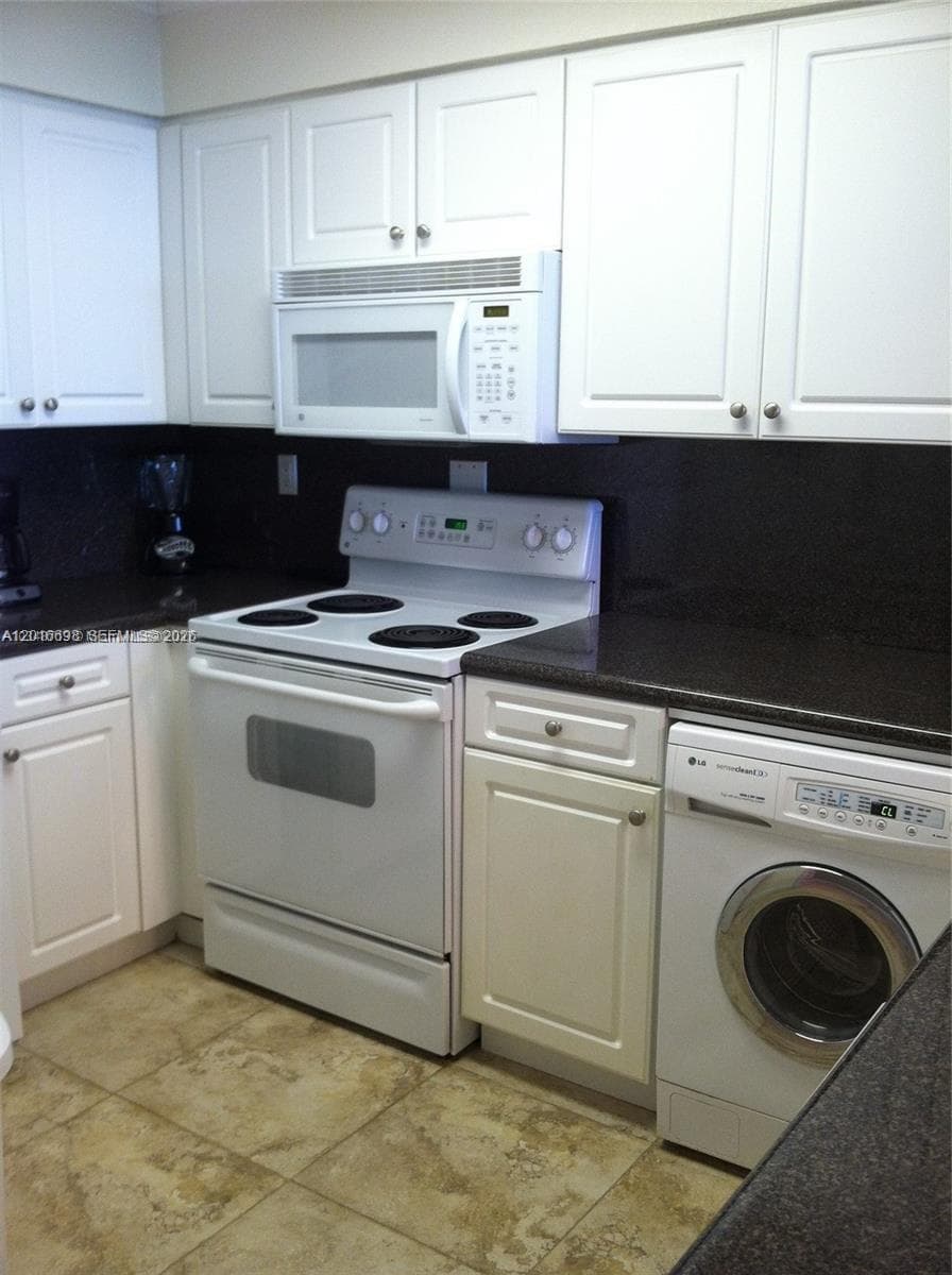 2501 S Ocean Dr PH6 photo 19