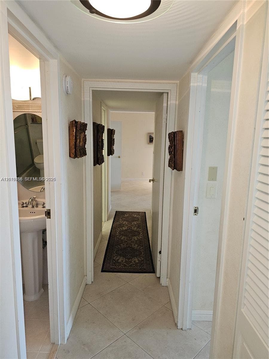2049 S Ocean Dr PH1 photo 22
