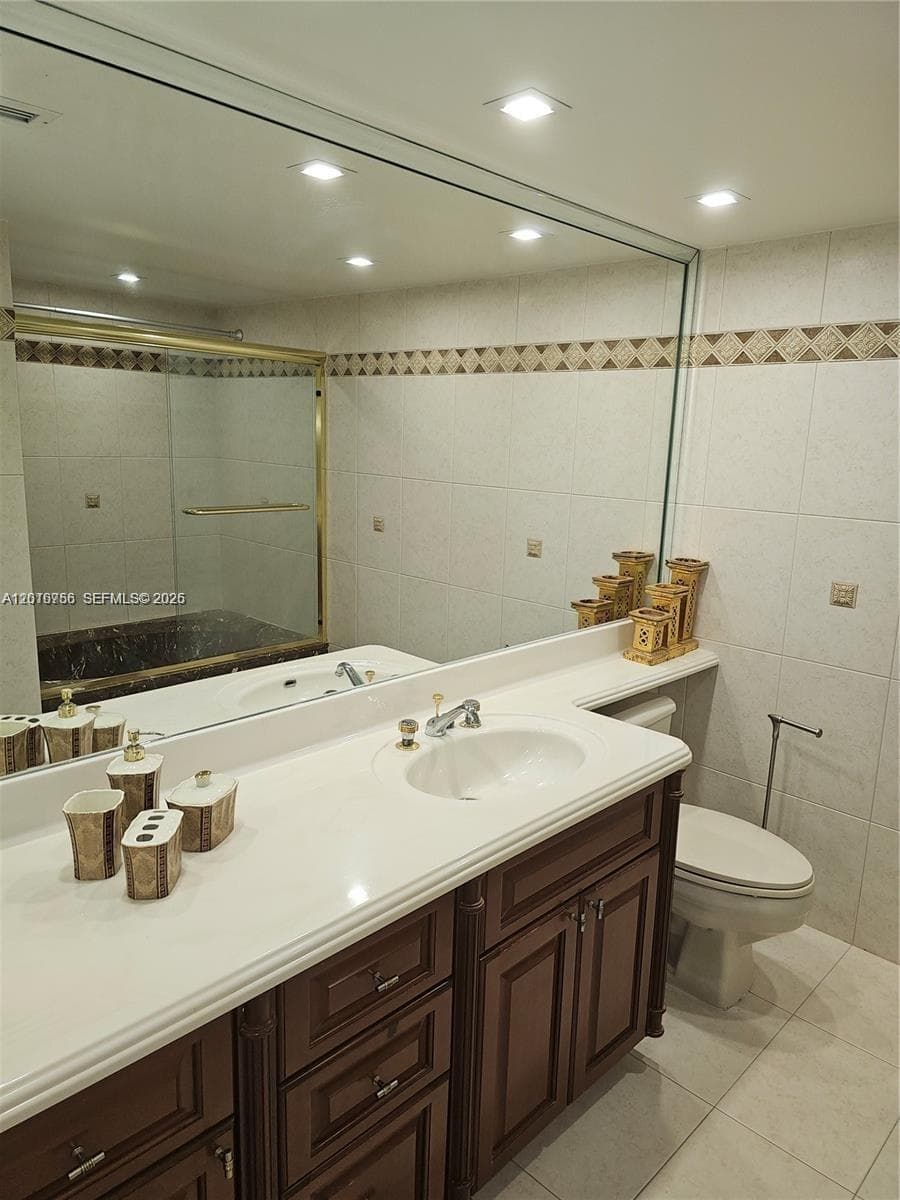 2049 S Ocean Dr PH1 photo 24