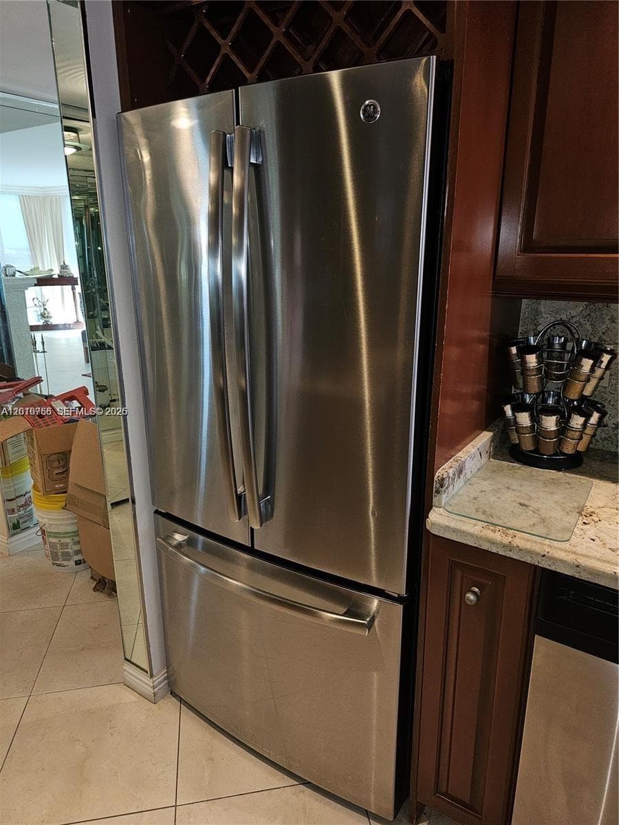 2049 S Ocean Dr PH1 photo 18