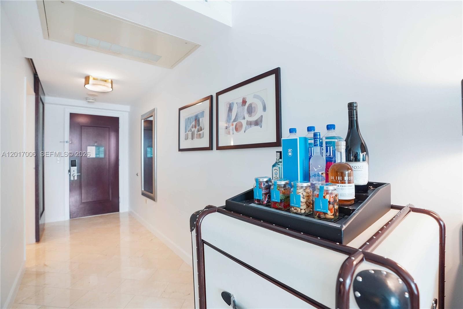 4391 Collins Ave 916 photo 13