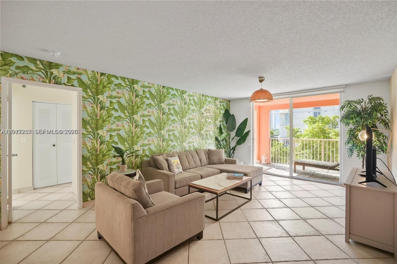19555 E Country Club Dr 8502 photo 6