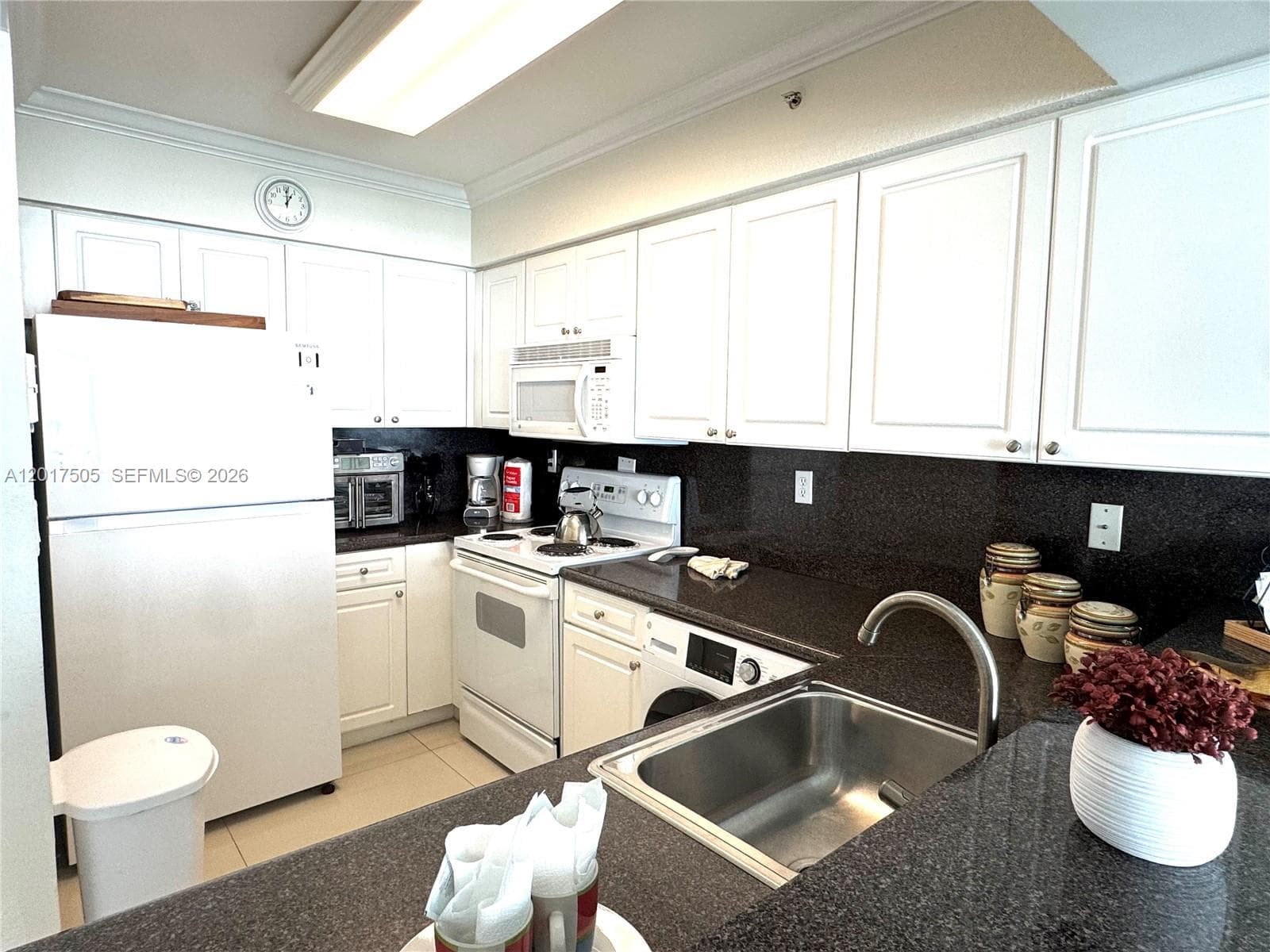 2501 S Ocean Dr PH4 photo 10