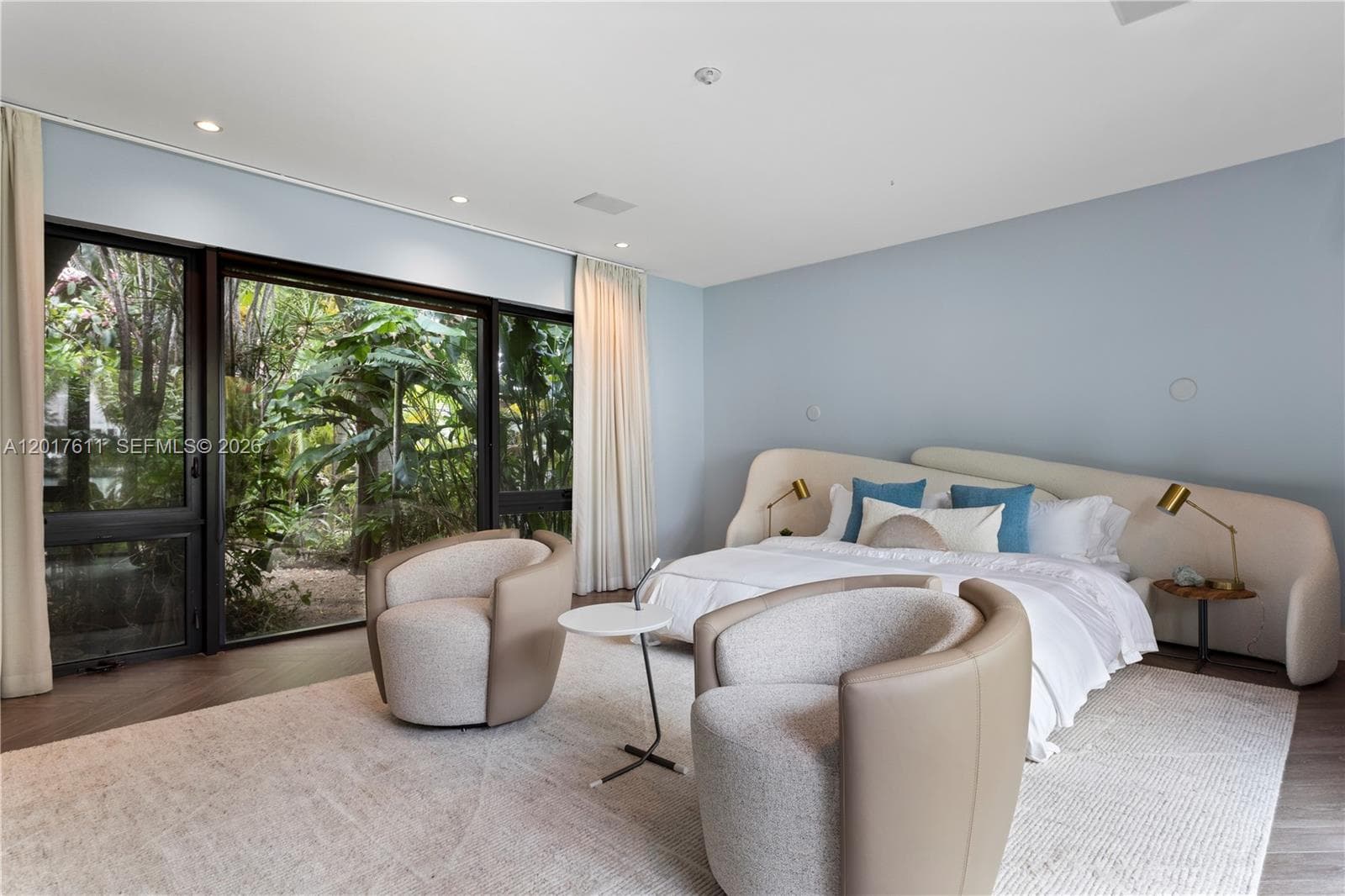 250 San Marino Dr photo 9