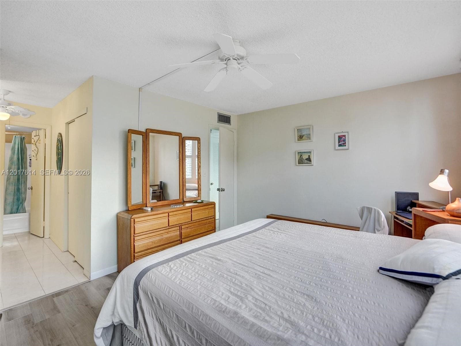 3113 S Ocean Dr 603 photo 12