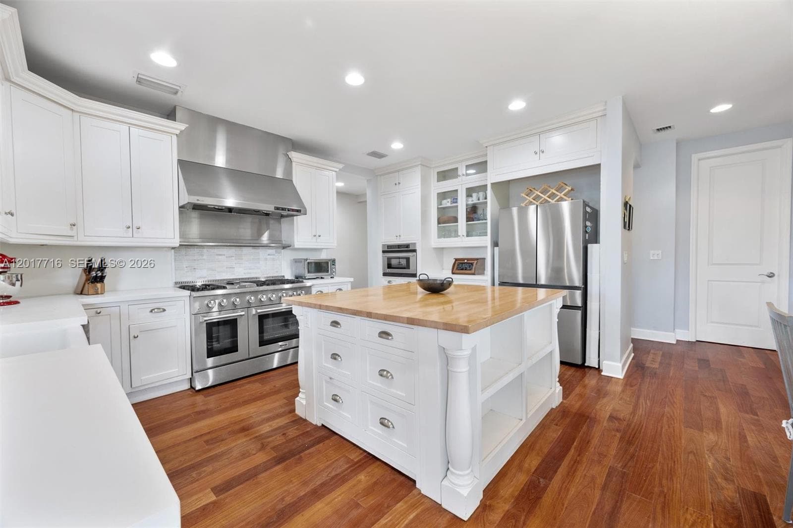 2310 Bayview Ln photo 25