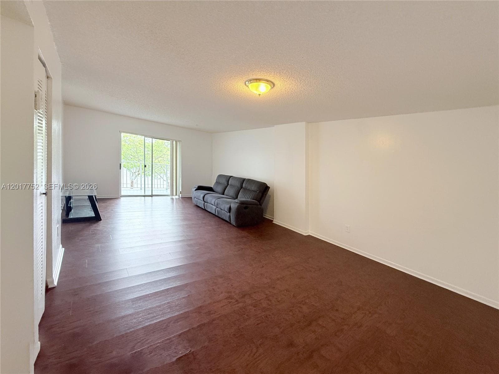 8260 SW 210th St 108 photo 4