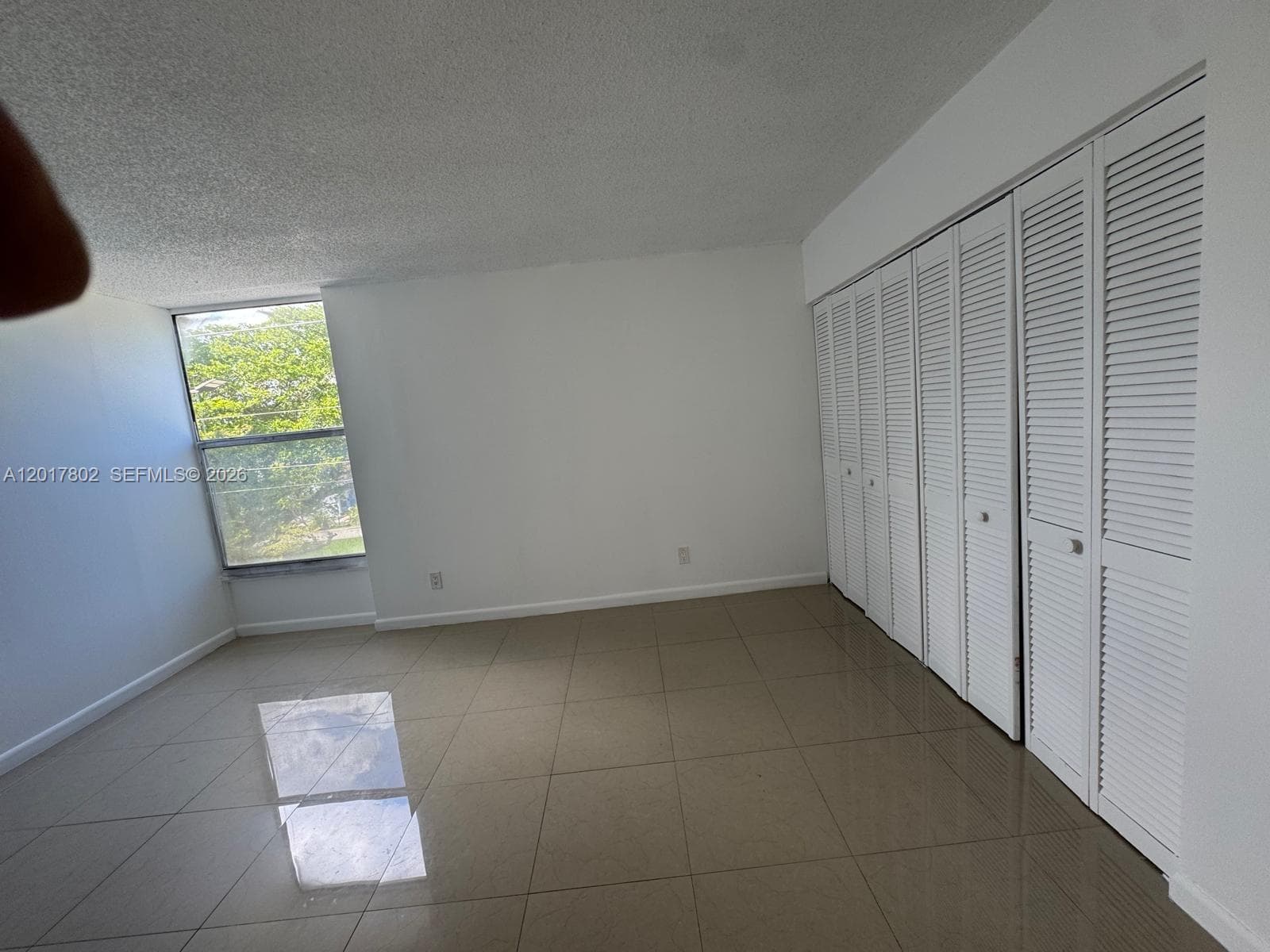 2020 NE 135th St 303 photo 7