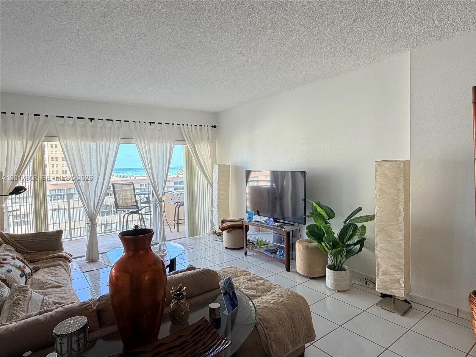 1950 S Ocean Dr 4B photo 4