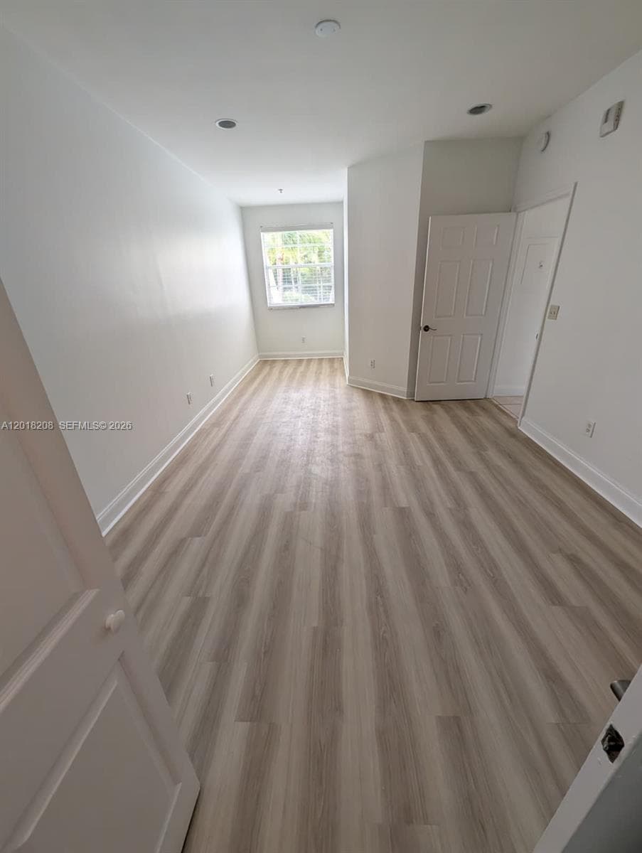 7306 photo 18