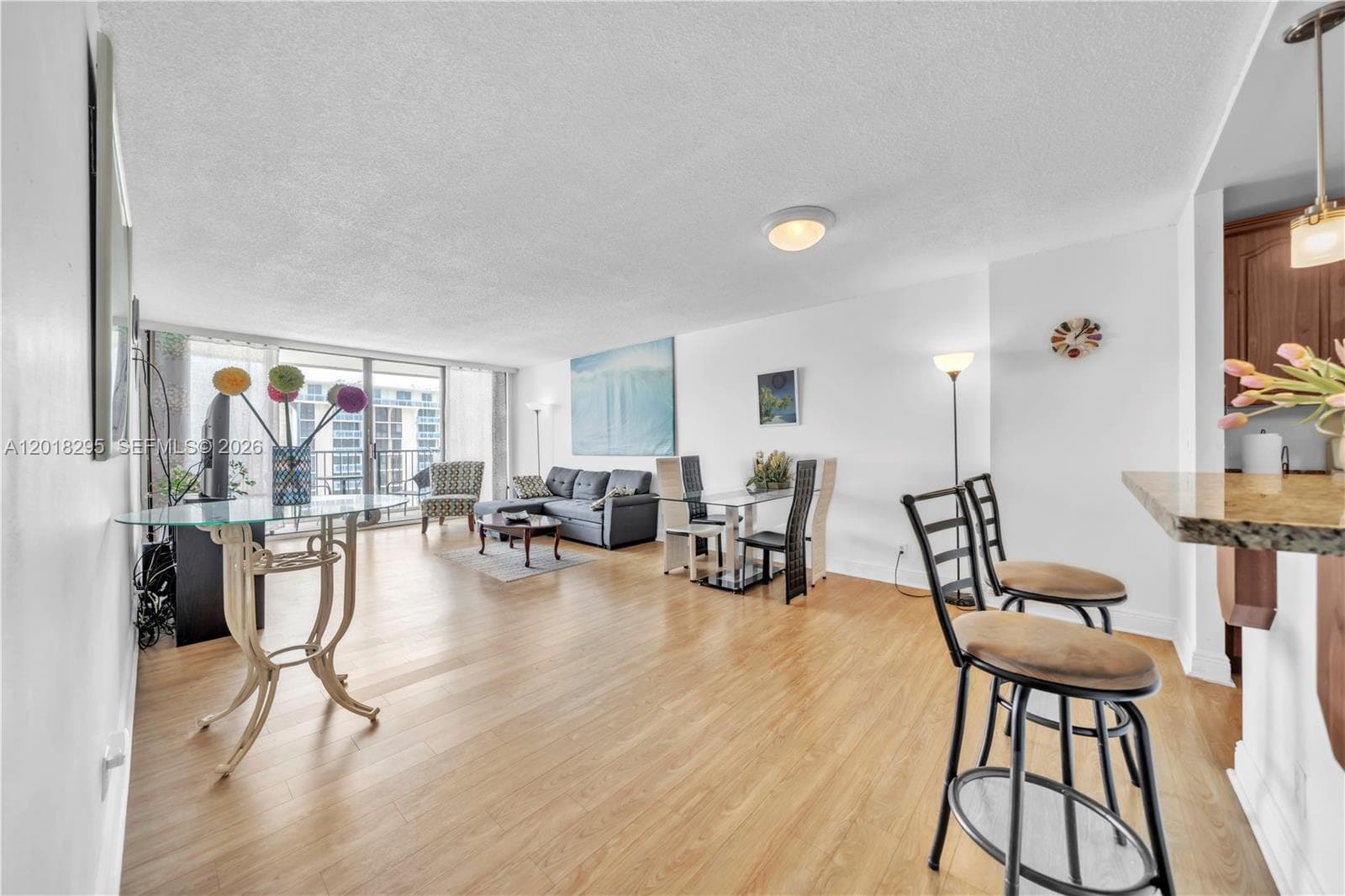 2101 S Ocean Dr 1506(AVAILABLE NOW) photo 2