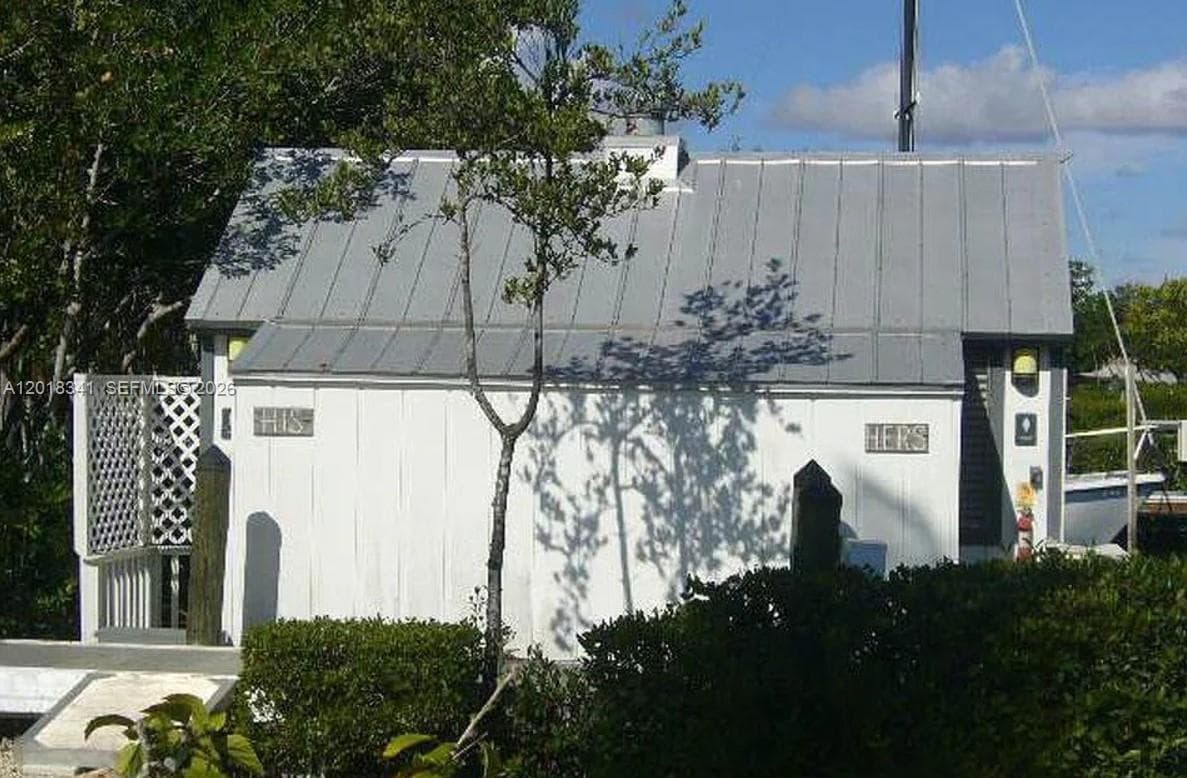 100 Morr Ln C13 photo 7