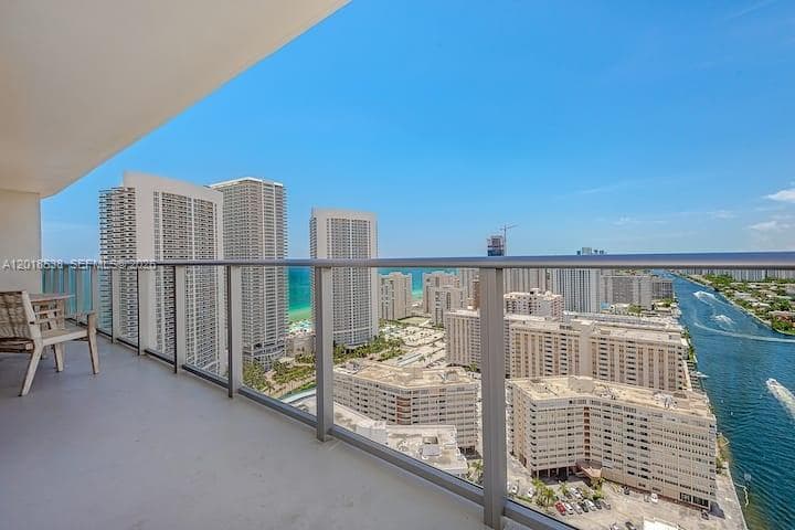 4010 Ocean Dr R2708 photo 7