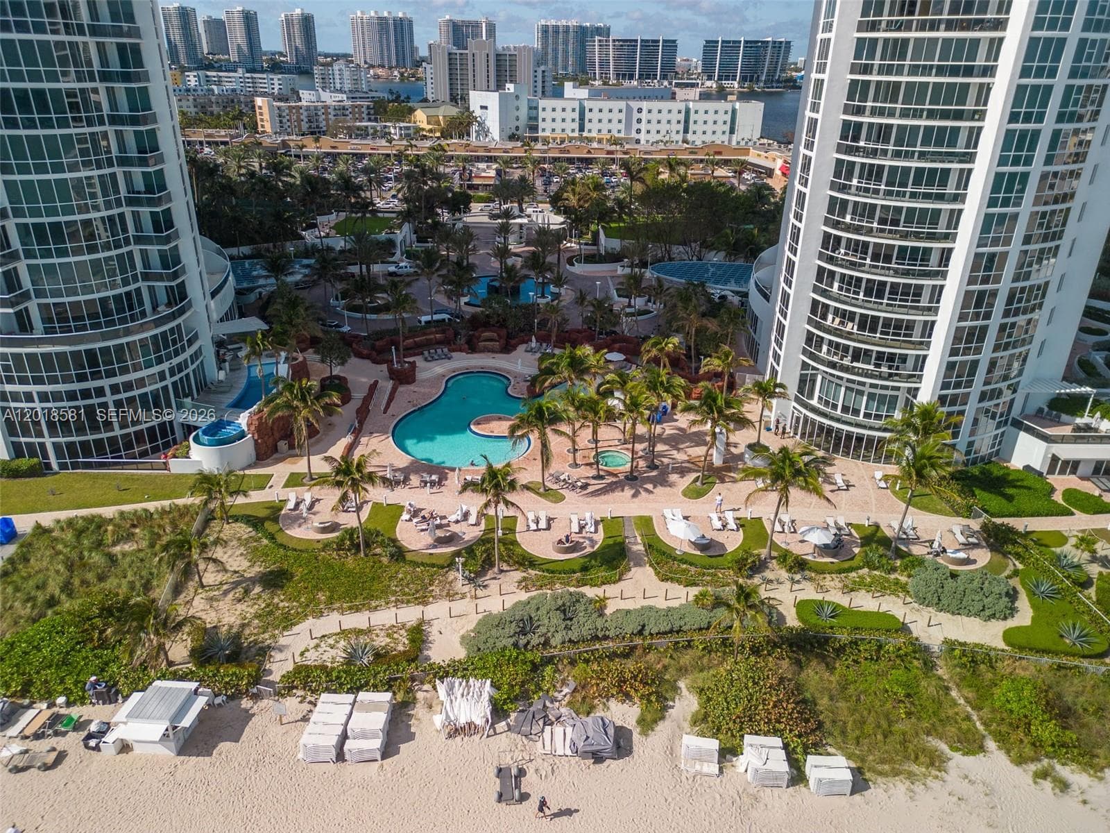 18101 Collins Ave 606 photo 25