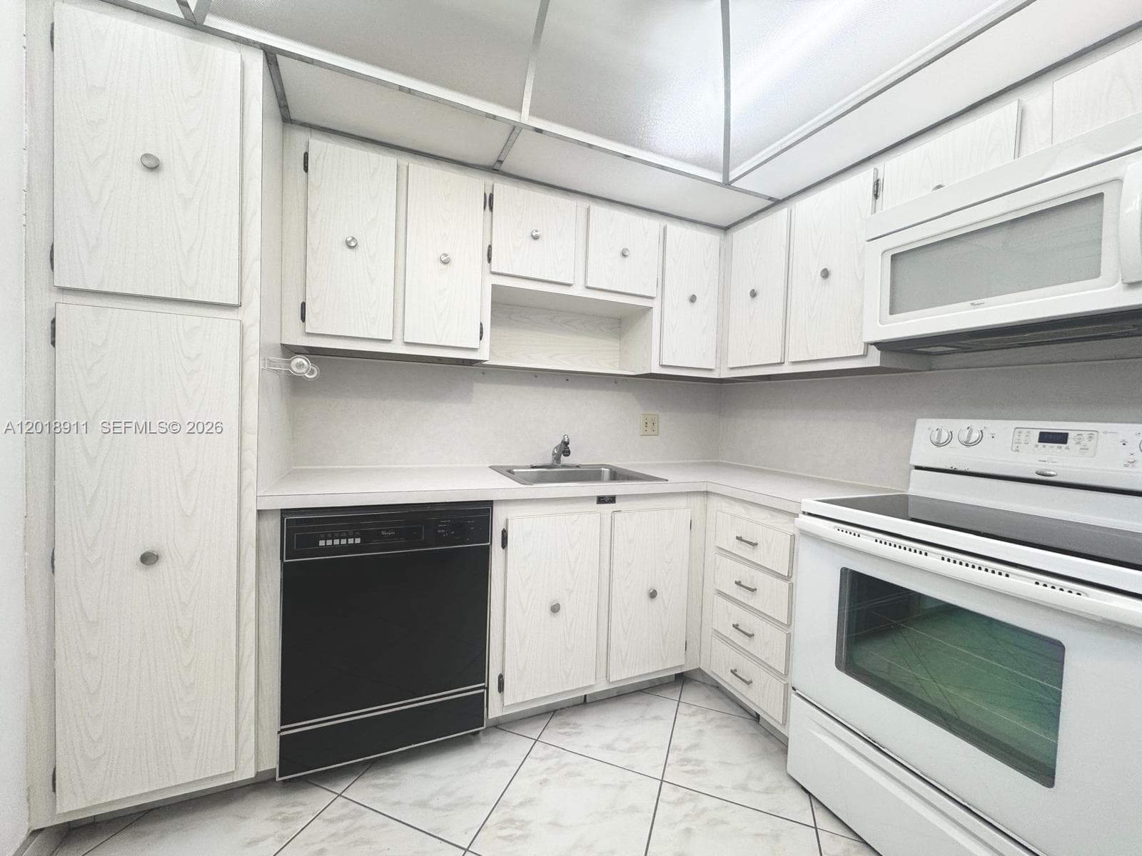 3800 S Ocean Dr 1114 (AVAILABLE NOW) photo 7