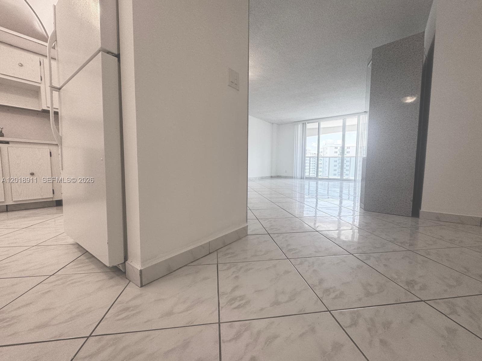3800 S Ocean Dr 1114 (AVAILABLE NOW) photo 9