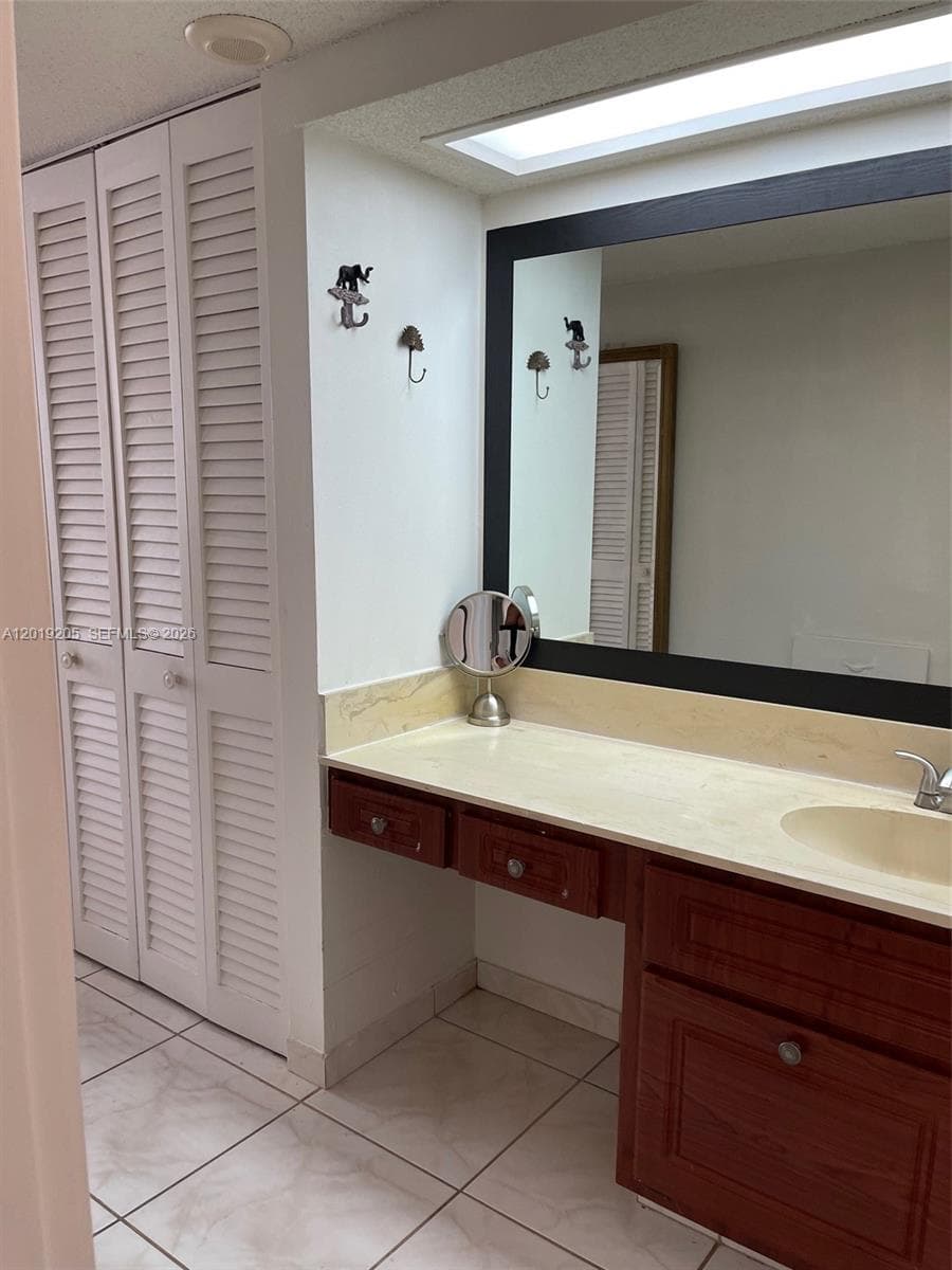 5701 Collins Ave 511 photo 20