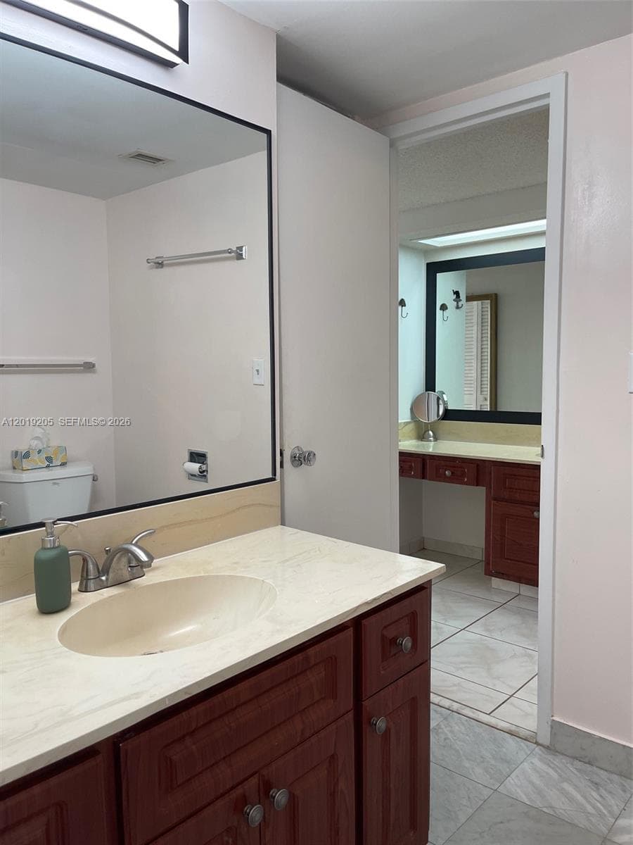 5701 Collins Ave 511 photo 21
