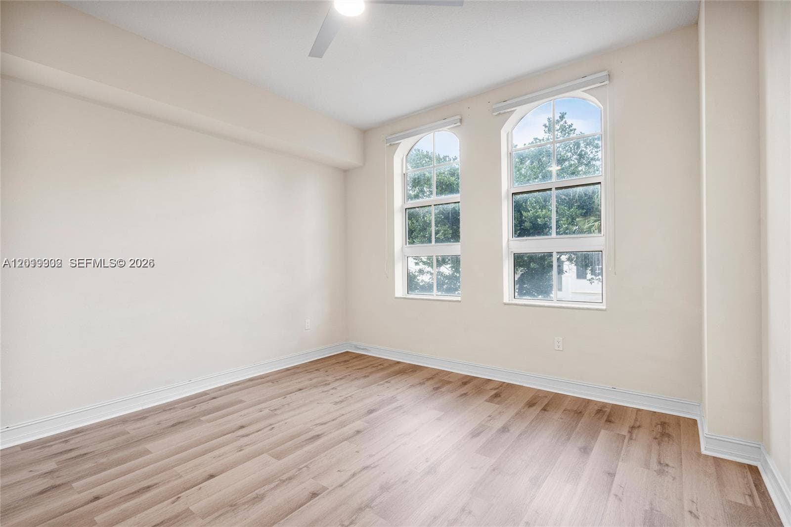3001 NE 185th St 219 photo 6