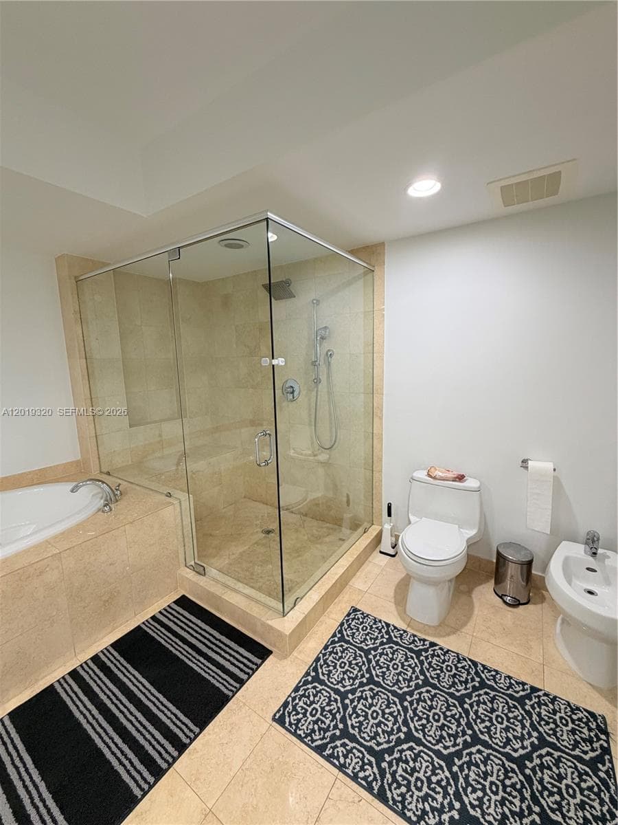 1800 S Ocean Dr 3002 photo 11